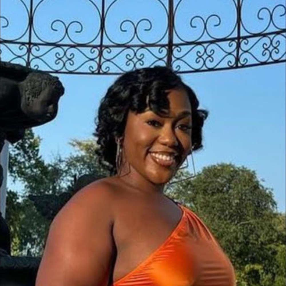 Meet your Posher, Ariel